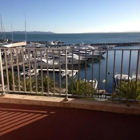Hyeres, 3 Pieces, 6 Personnes - Fr-1-335-74 *